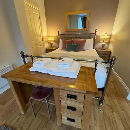 The Emerald Suite,