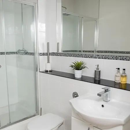 דירה The Emerald Suite,